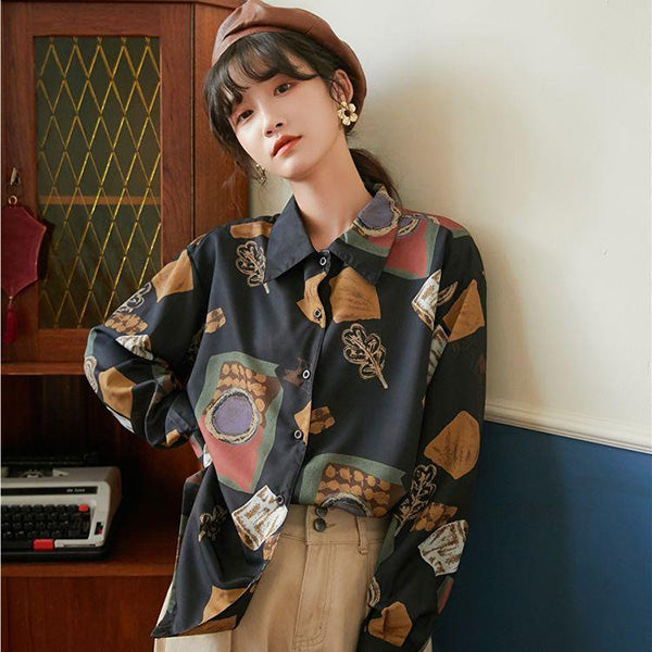 マルチシェイプイラストタッチシャツ – ArrrT