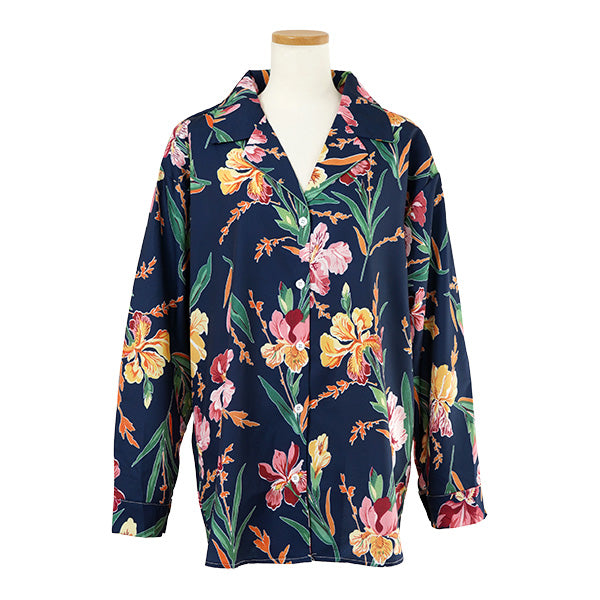 Shirt like a flower in a vase