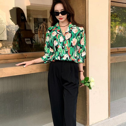 Big tulip green shirt