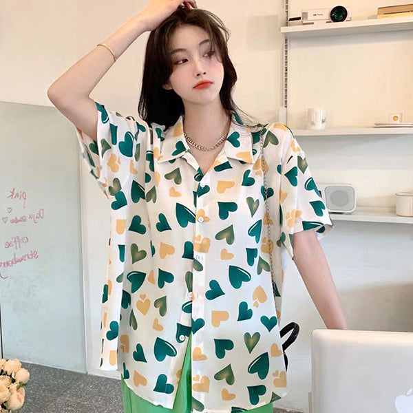 Green and peach shiny heart