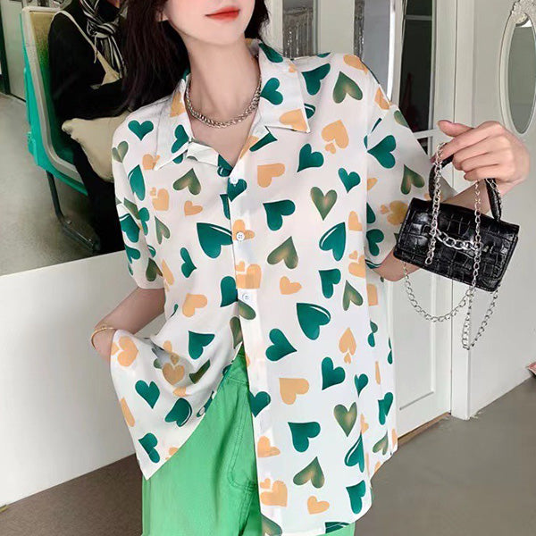 Green and peach shiny heart