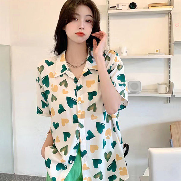 Green and peach shiny heart