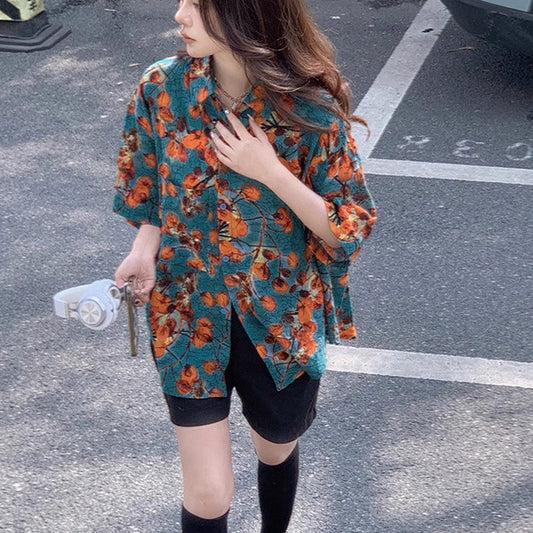 Orange leaf in early autumn