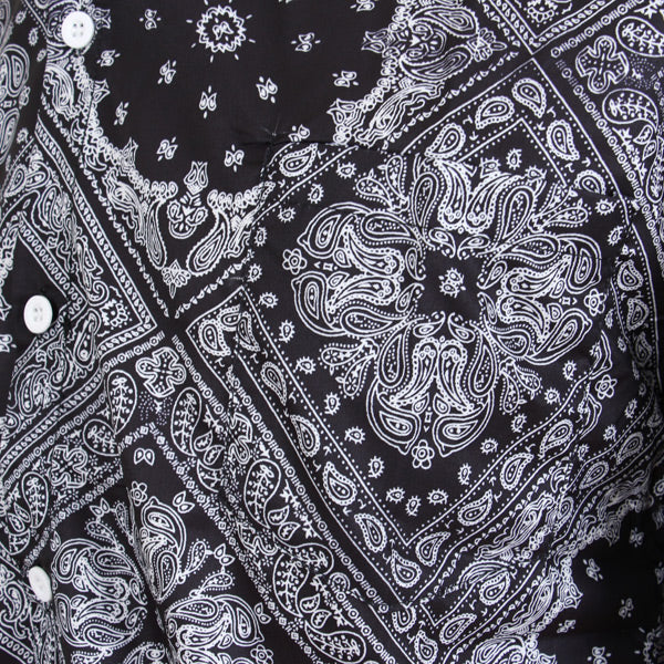 ペイズリーパターンカジュアルシャツ