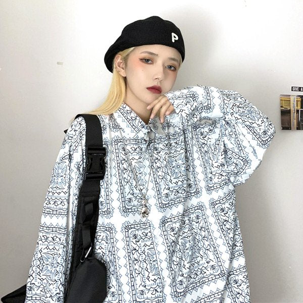 バンダナプリントホワイトビッグシャツ