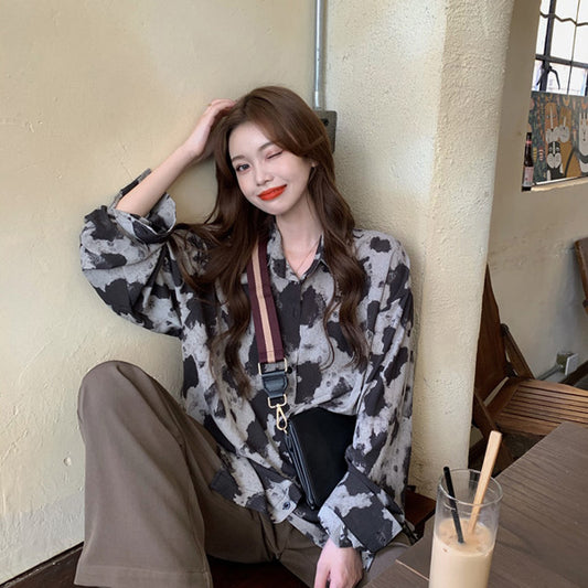 グレーダークパターン長袖シャツ