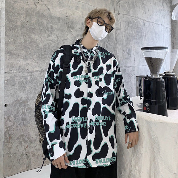 POPなCOW柄のビッグシルエット長袖シャツ