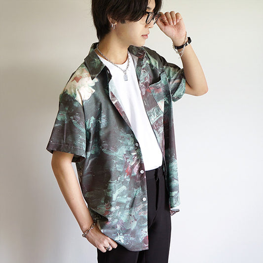 睡蓮の油絵のようなグリーン半袖シャツ