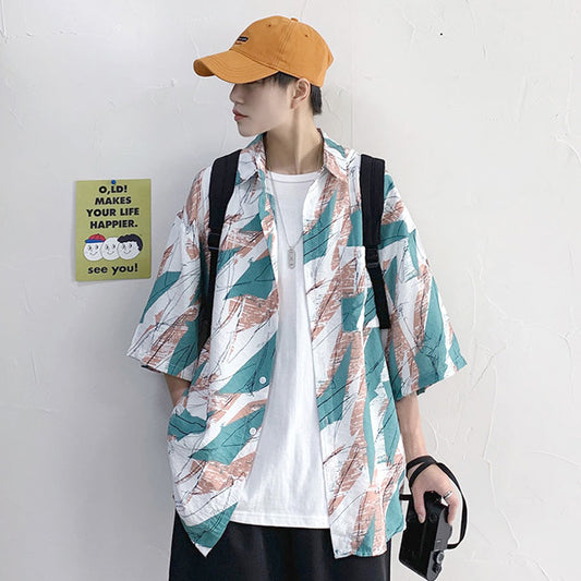 抽象的なペイント柄のビッグシルエット半袖シャツ