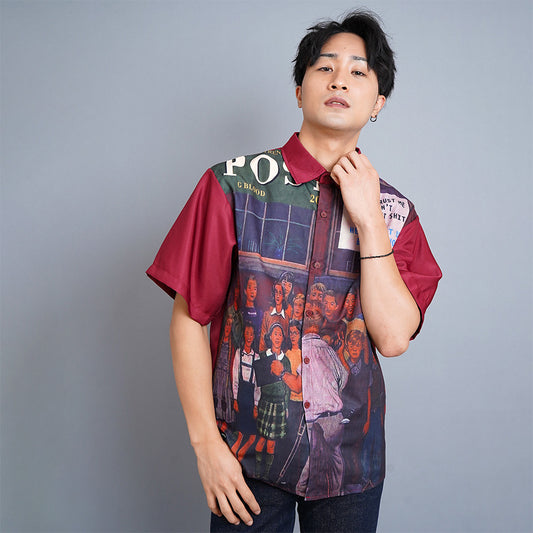 ボルドーのストリートイラスト柄の半袖シャツ