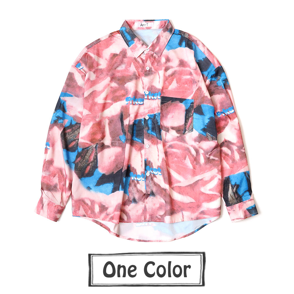 ピンクローズとブルーテキストの長袖シャツ