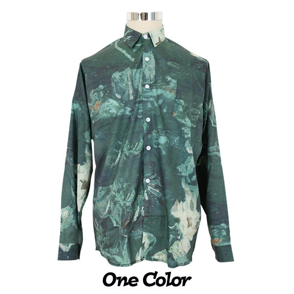 深みグリーンのArtプリント長袖シャツ