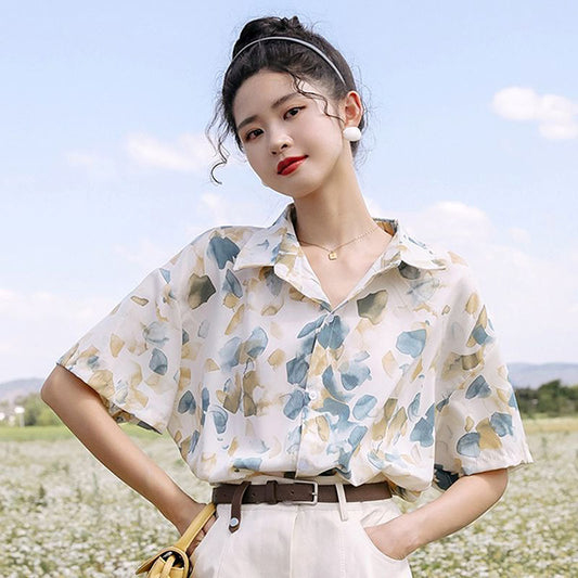 Fluttering petals Chic shirt
