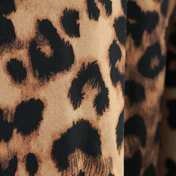 Simple & Edgy Leopard