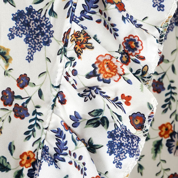 Subtle small flowers