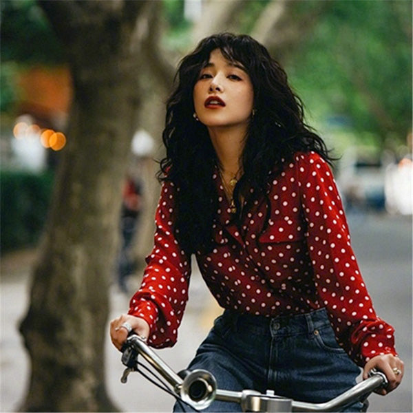 Red retro, polka dots