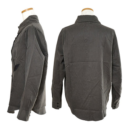 A single flower, pinstripes