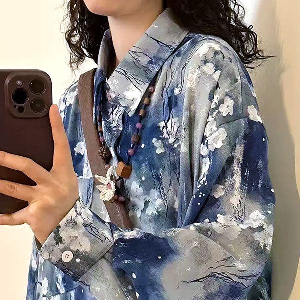 Watercolor flowers, the spirit of Japan