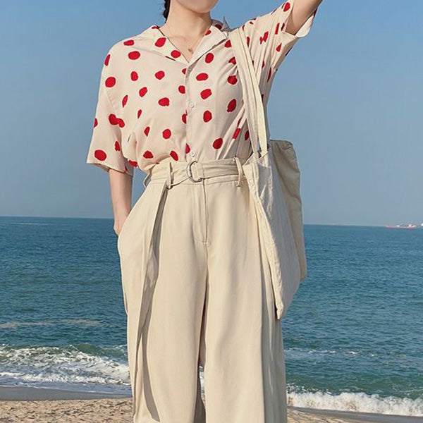 Retro Dot Red and White