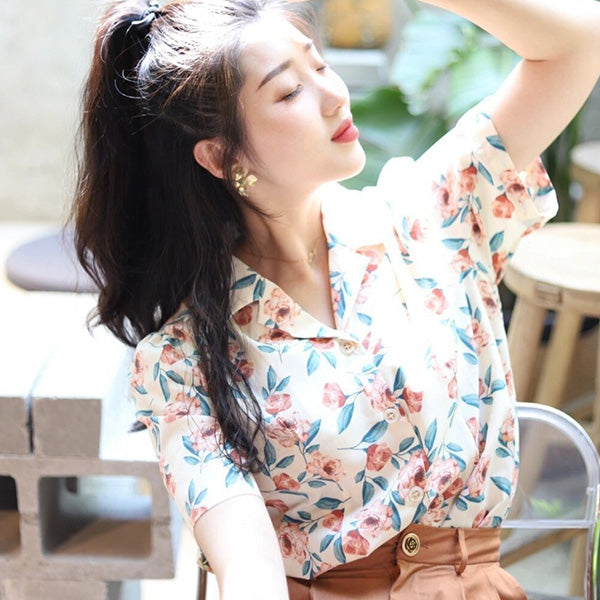 Vintage sweet roses