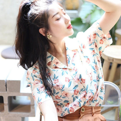 Vintage sweet roses