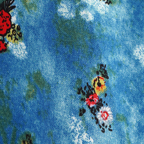 Blue and red, Showa-retro