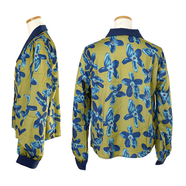 Anchor the green with navy