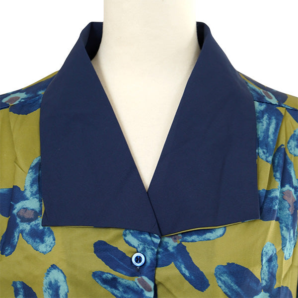 Anchor the green with navy