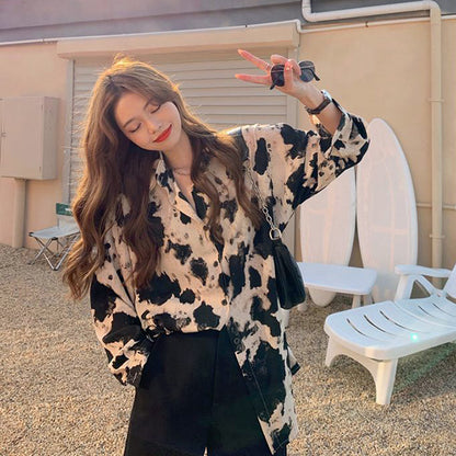 Cow print beige nuances