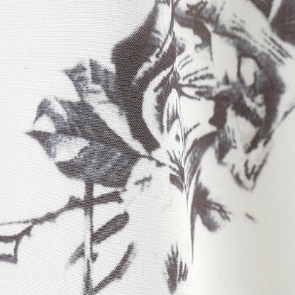 Fresh rose flower pattern