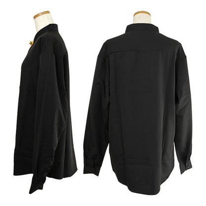 China Buttons and Black