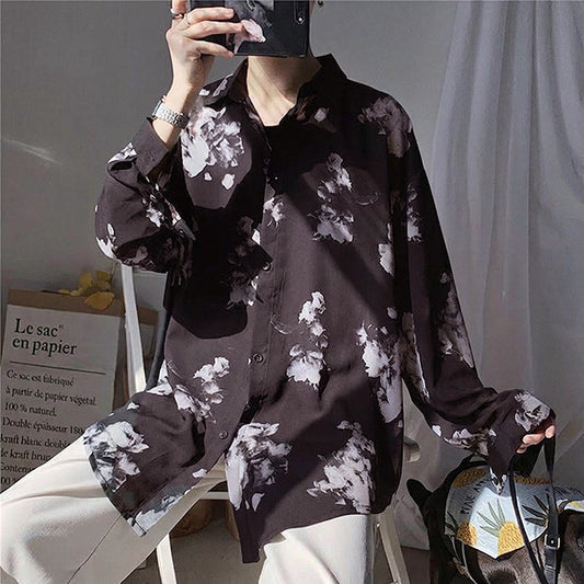 Edgy monochrome floral