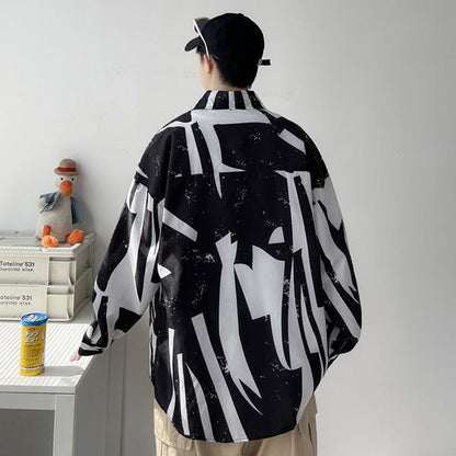 ブラック×ホワイトプリント 長袖シャツ