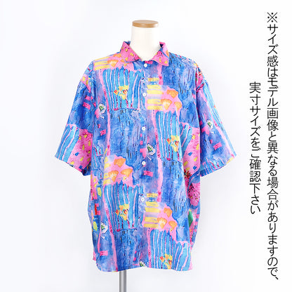 ファンシーカラーの油絵チックな花柄半袖シャツ