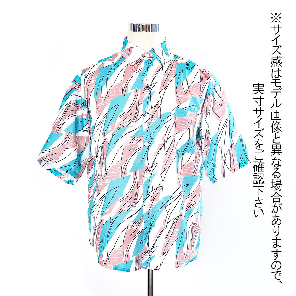 抽象的なペイント柄のビッグシルエット半袖シャツ